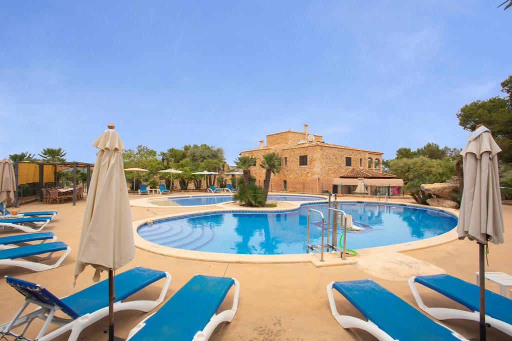 Foto der Wohnung MAL-23-150-01-finca-estrella-can-picafort-pool.jpg