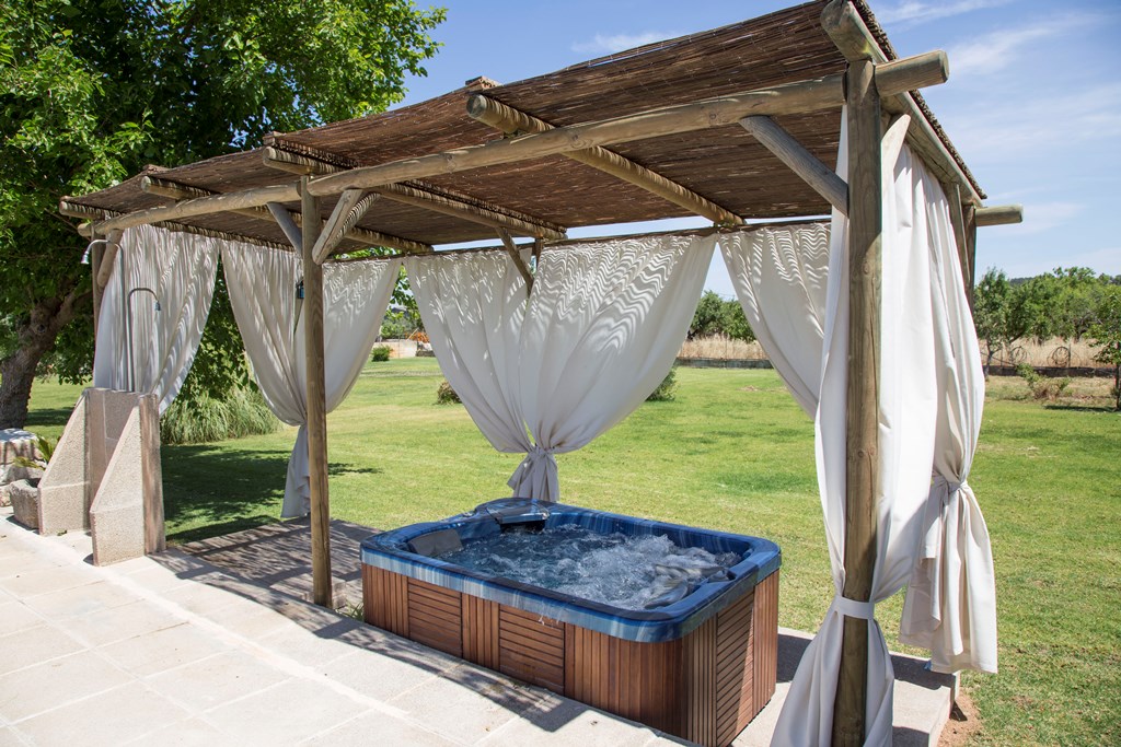 Foto der Wohnung MAL-80-054-01-finca-felica-selva-jacuzzi.jpg