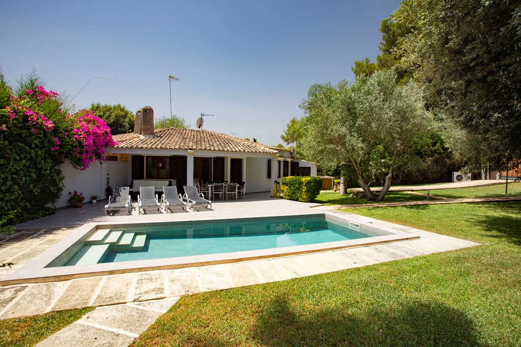 Foto der Wohnung MAL-26-117-01-finca-luna-sa-pobla-pool-finca-ansicht.JPG