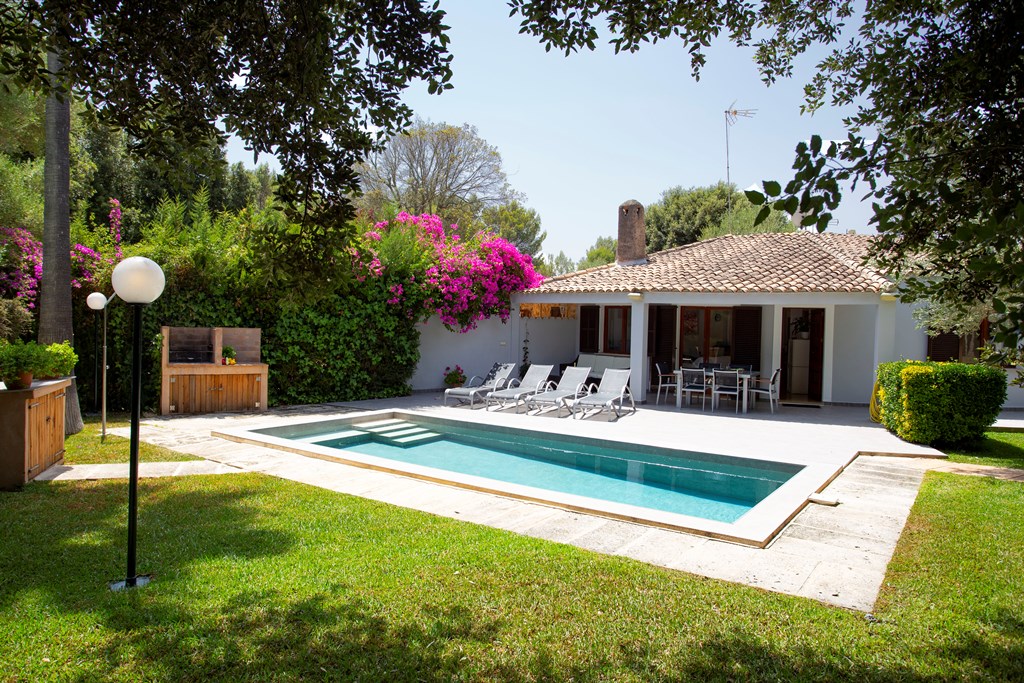 Foto der Wohnung MAL-26-117-01-finca-luna-sa-pobla-pool-finca-ansicht3.JPG