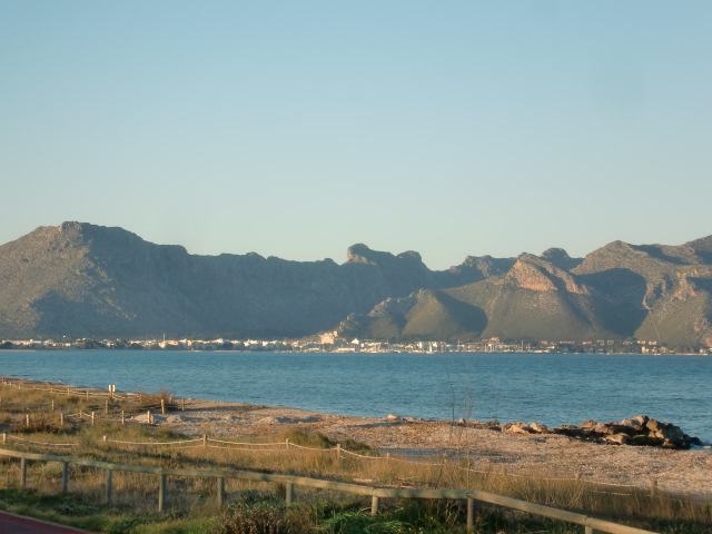 Bucht von Alcudia - Blick von Alcudia aus auf Barcares und Bon Aire