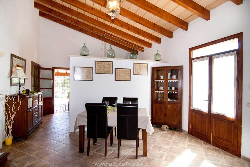 Foto der Wohnung MAL-26-082-01-finca-liana-santa-margalida-essen1.jpg Foto der Wohnung MAL-26-082-01-finca-liana-santa-margalida-essen1.jpg