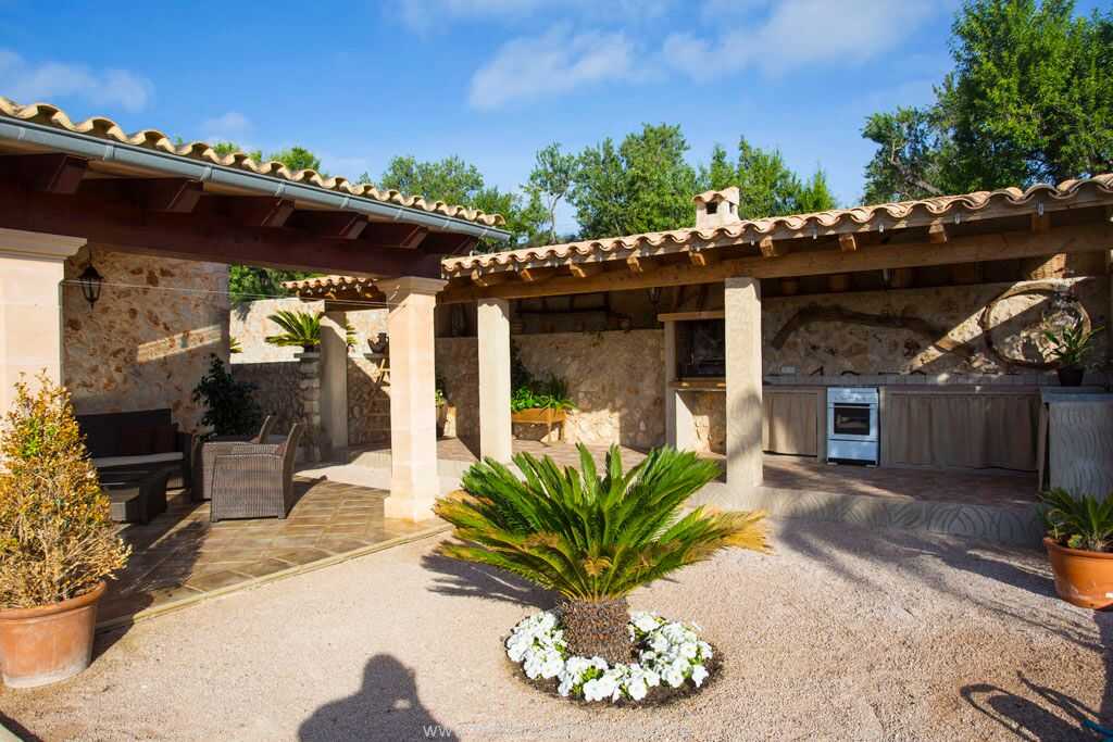 Foto der Wohnung MAL-26-082-01-finca-liana-santa-margalida-innenhof.jpg Foto der Wohnung MAL-26-082-01-finca-liana-santa-margalida-innenhof.jpg