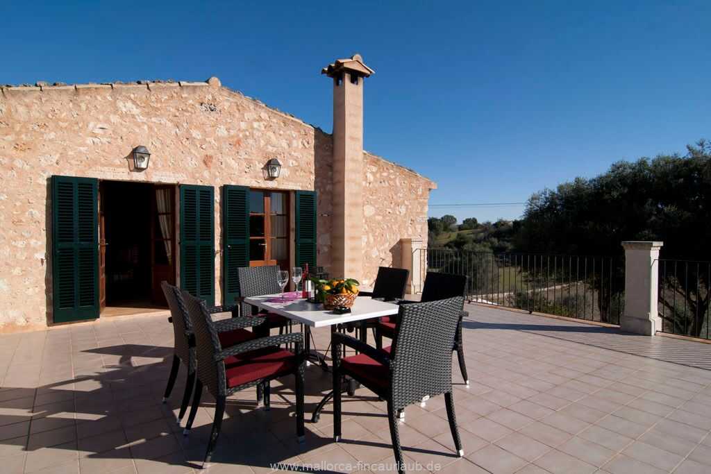 Foto der Wohnung MAL-26-088-01-finca-victor-santa-margalida-balkon.jpg Foto der Wohnung MAL-26-088-01-finca-victor-santa-margalida-balkon.jpg