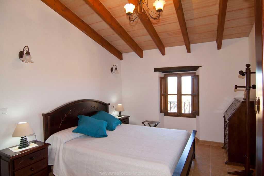 Foto der Wohnung MAL-26-088-01-finca-victor-santa-margalida-schlafen2.jpg Foto der Wohnung MAL-26-088-01-finca-victor-santa-margalida-schlafen2.jpg