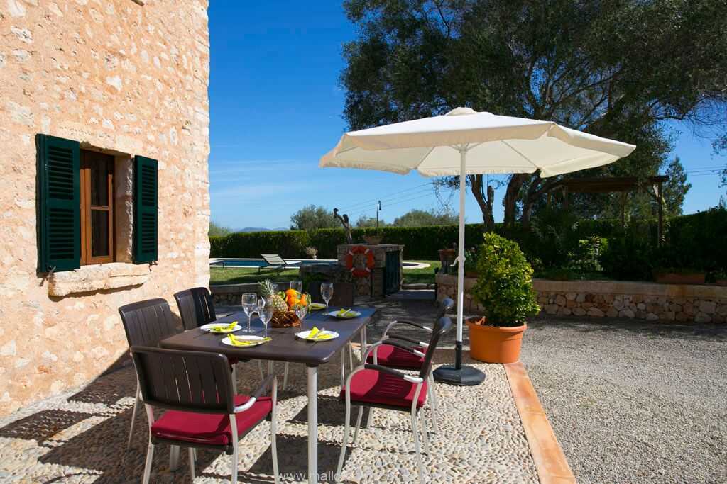 Foto der Wohnung MAL-26-088-01-finca-victor-santa-margalida-terrasse.jpg Foto der Wohnung MAL-26-088-01-finca-victor-santa-margalida-terrasse.jpg