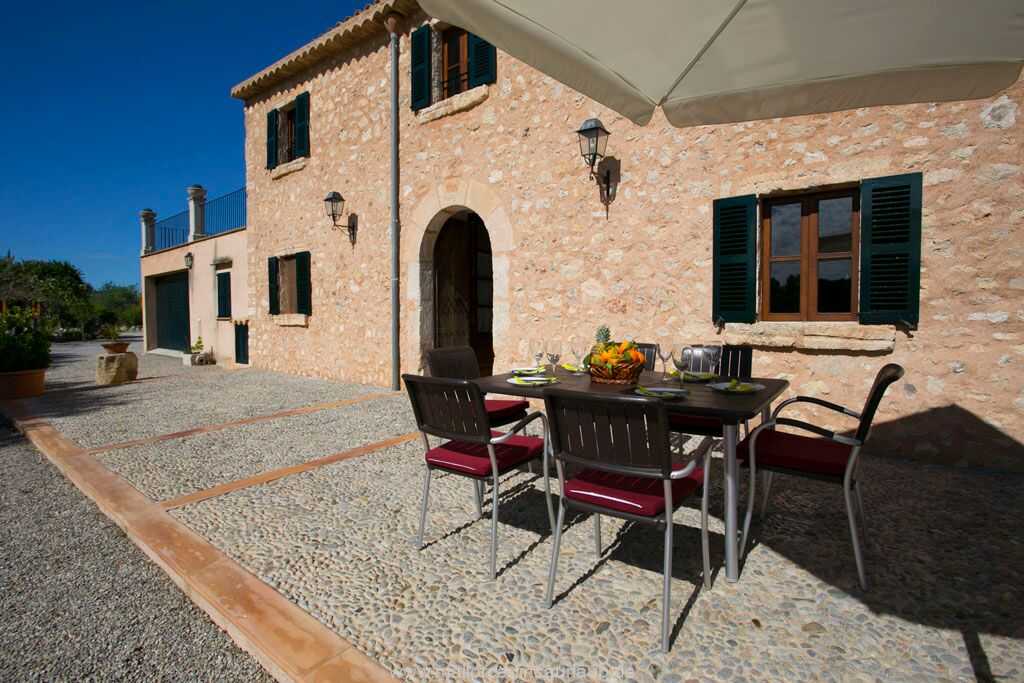 Foto der Wohnung MAL-26-088-01-finca-victor-santa-margalida-terrasse2.jpg Foto der Wohnung MAL-26-088-01-finca-victor-santa-margalida-terrasse2.jpg