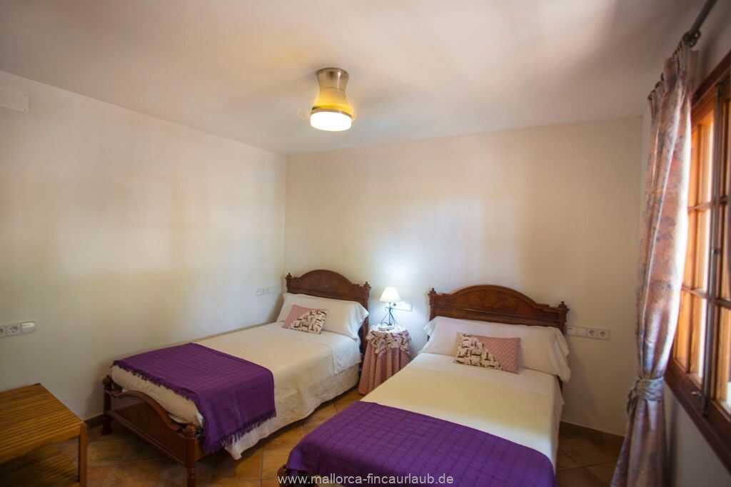 Foto der Wohnung MAL-26-095-01-finca-francesca-santa-margalida-schlafen1.jpg Foto der Wohnung MAL-26-095-01-finca-francesca-santa-margalida-schlafen1.jpg