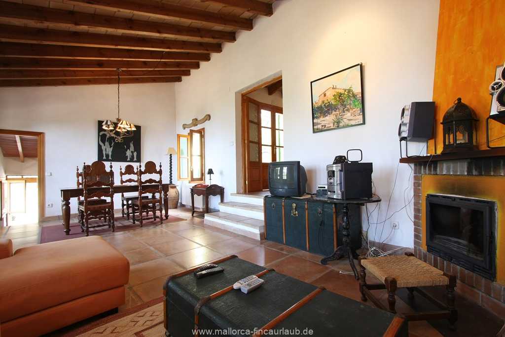 Foto der Wohnung MAL-40-515-01-finca-can-costa-deia-valldemossa-wohnzimmer1.jpg Foto der Wohnung MAL-40-515-01-finca-can-costa-deia-valldemossa-wohnzimmer1.jpg