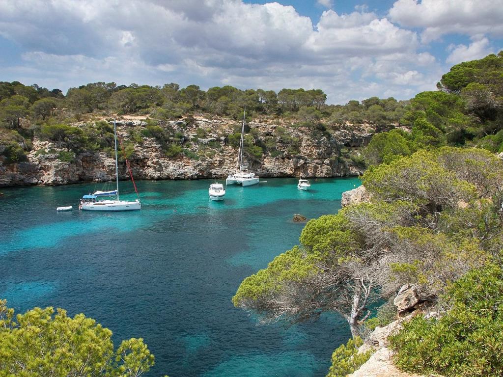 mallorca-bucht-boote.jpg